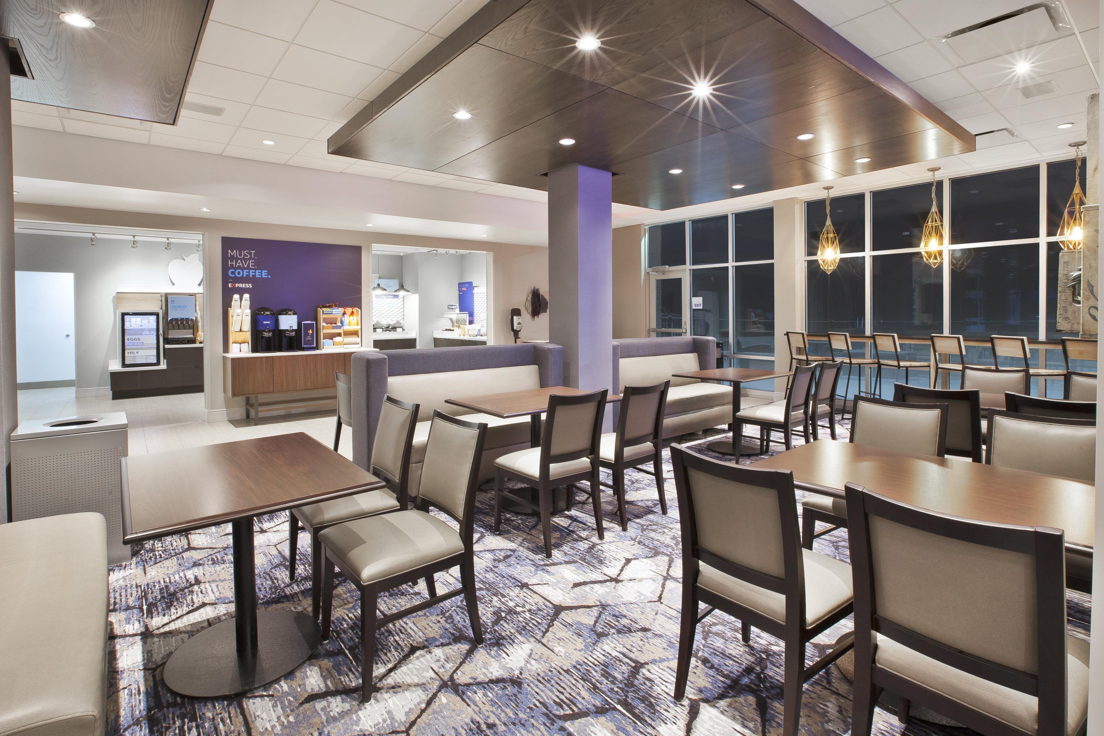 Holiday Inn Express & Suites Okemos - University Area By Ihg Extérieur photo