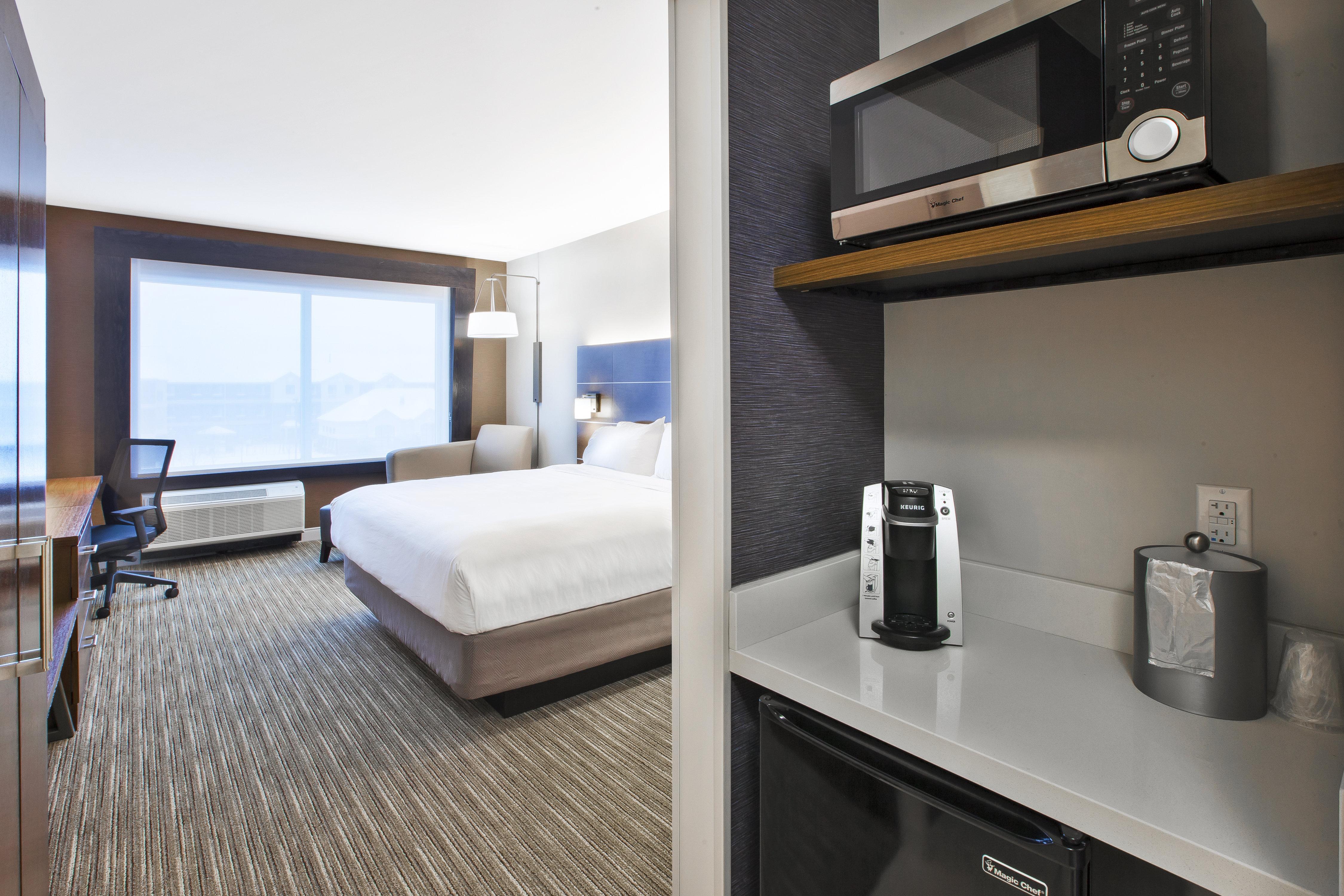 Holiday Inn Express & Suites Okemos - University Area By Ihg Extérieur photo