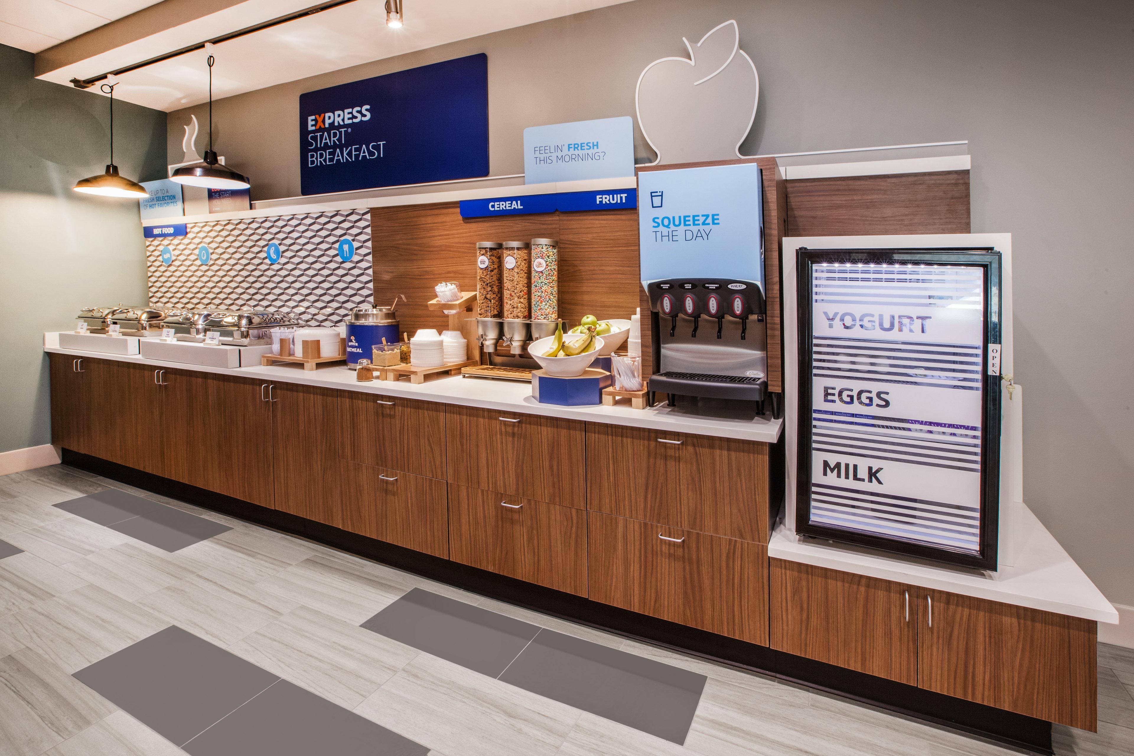 Holiday Inn Express & Suites Okemos - University Area By Ihg Extérieur photo